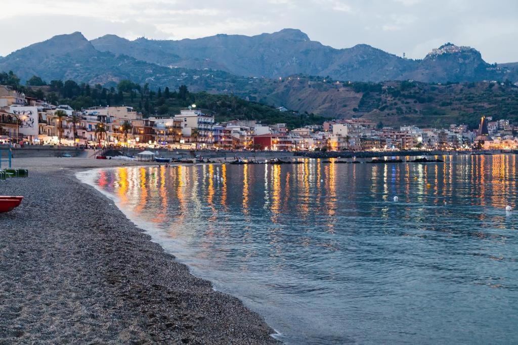 A&G Apartment Naxos-Taormina Джардини Наксос Екстериор снимка