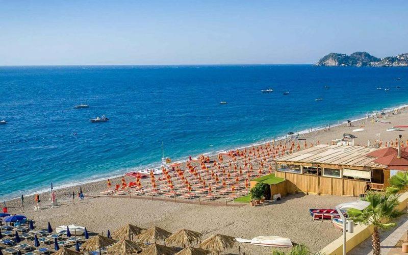 A&G Apartment Naxos-Taormina Джардини Наксос Екстериор снимка